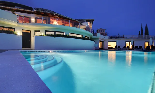 10-Bedroom Villa in Estepona 2