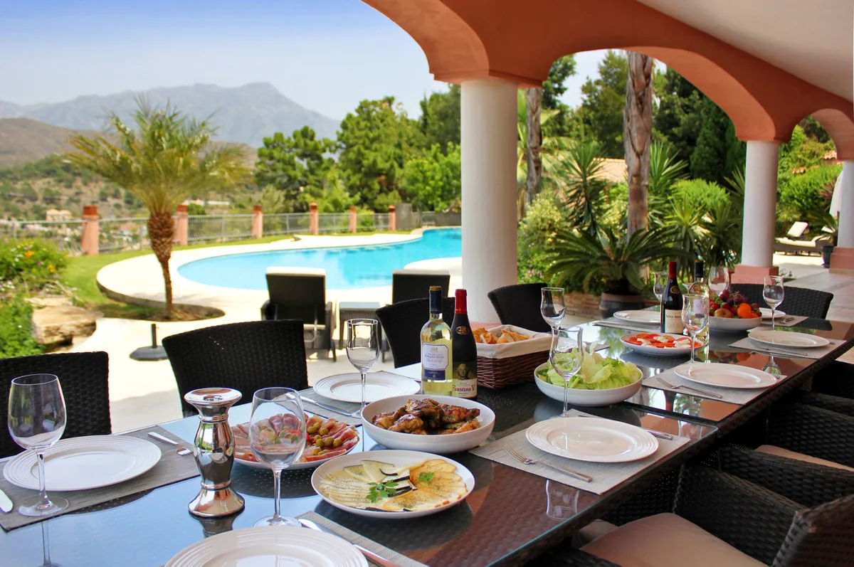 6-Bedroom Villa in El Madroñal 2