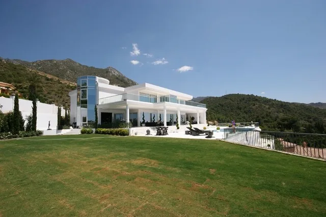 7-Bedroom Villa in Marbella 2