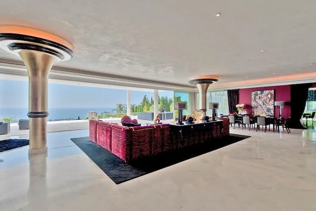7-Bedroom Villa in Marbella 4