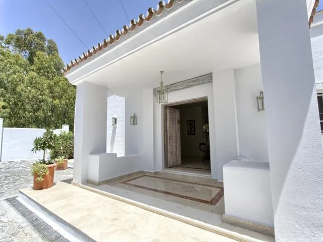 5-Bedroom Villa in Nueva Andalucía 3
