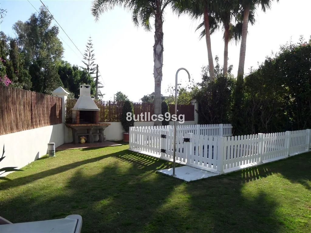 6-Bedroom Villa in Nueva Andalucía Main