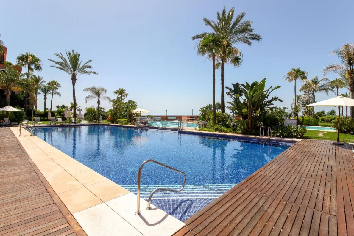 2-Bedroom Apartment in Puerto Banús 3