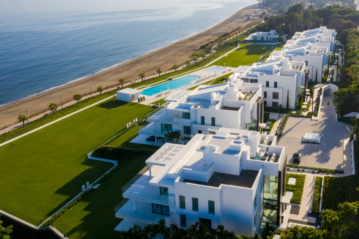 4-Bedroom Apartment in Estepona — Estepona