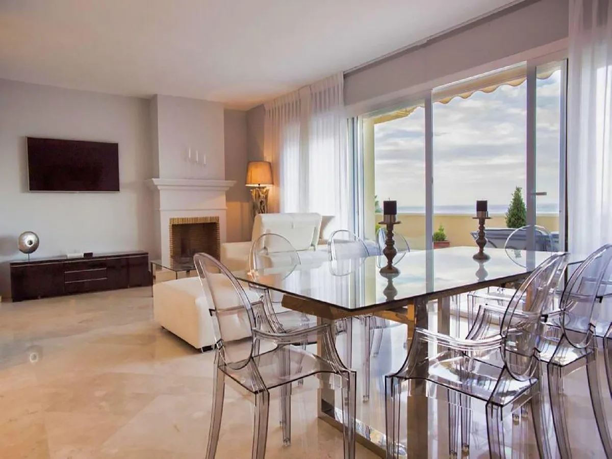4-Bedroom Apartment in Marbella 3