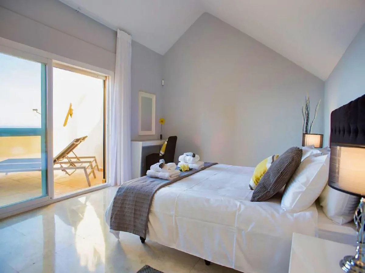 4-Bedroom Apartment in Marbella 5