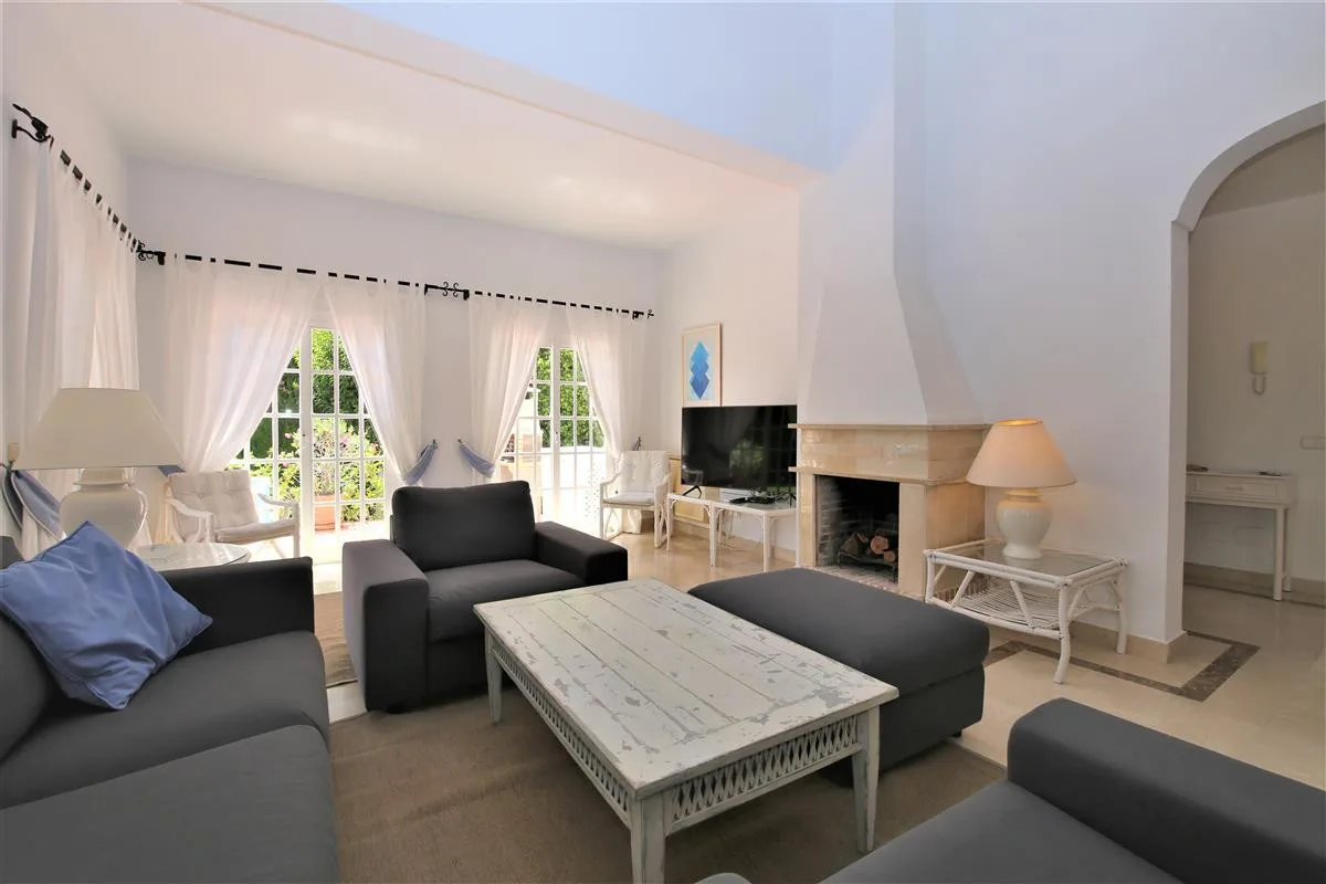 4-Bedroom Villa in Marbella 3