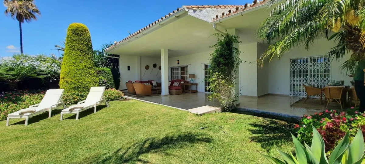 7-Bedroom Villa in Guadalmina Baja Main