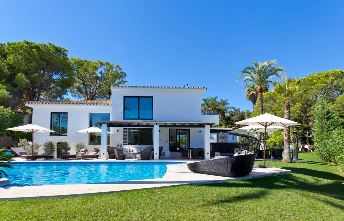 5-Bedroom Villa in Nueva Andalucía 3