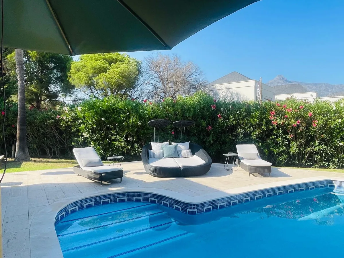 5-Bedroom Villa in Nueva Andalucía 4