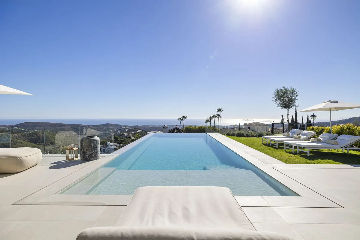 6-Bedroom Villa in Benahavís 2