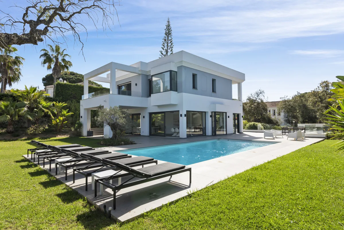 4-Bedroom Villa in Las Chapas — Las Chapas