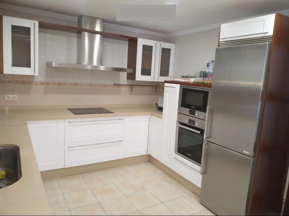 4-Bedroom Villa in San Pedro de Alcántara 4