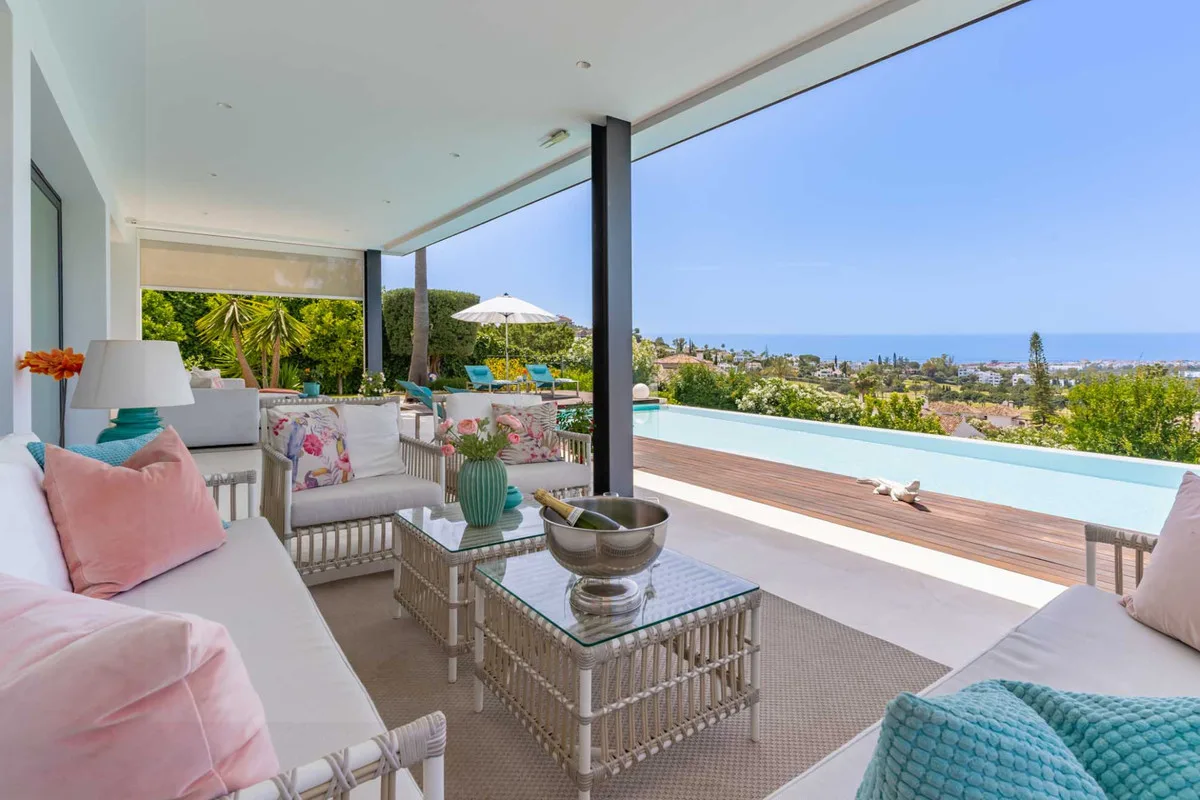 5-Bedroom Villa in Nueva Andalucía 3