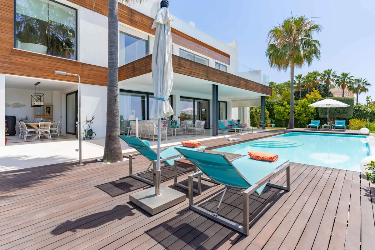5-Bedroom Villa in Nueva Andalucía 4