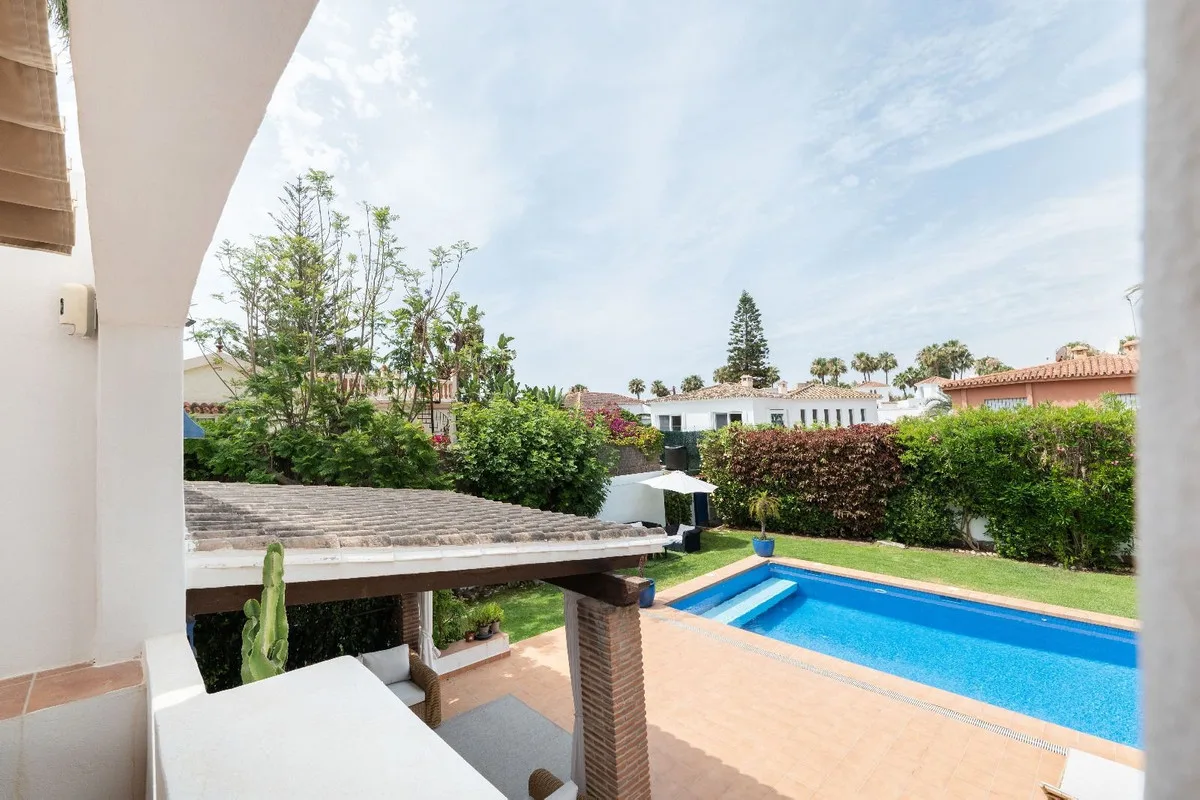 4-Bedroom Villa in The Golden Mile Main