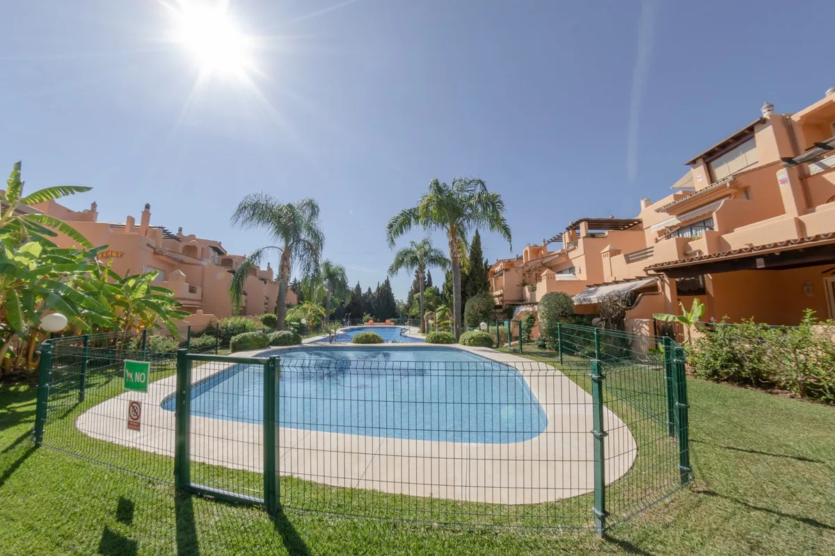 3-Bedroom Townhouse in The Golden Mile 2