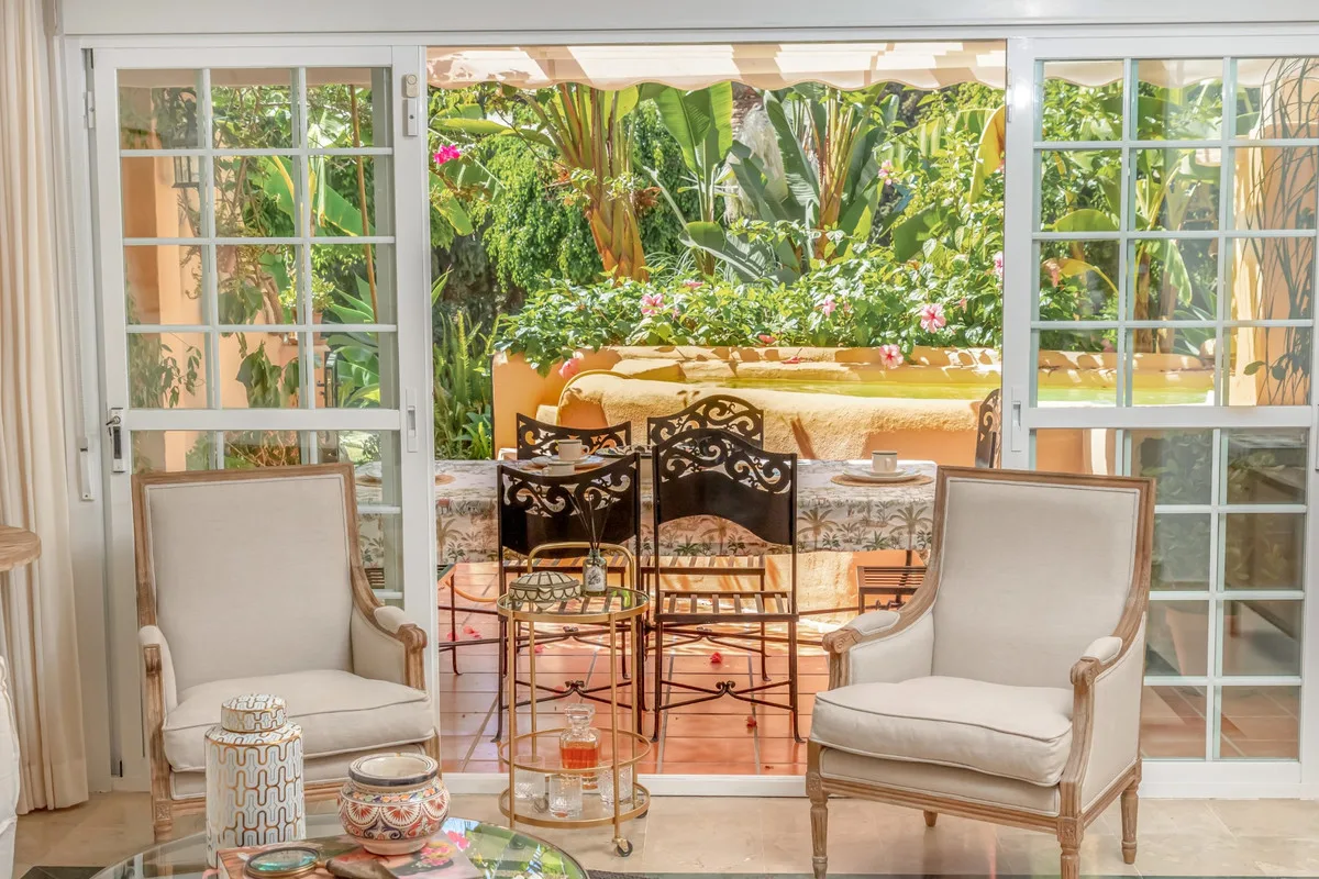 3-Bedroom Townhouse in The Golden Mile 5