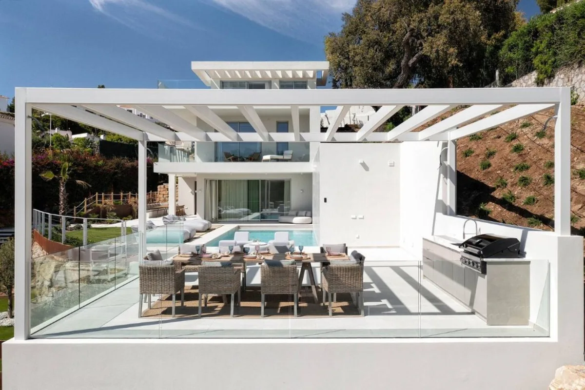 5-Bedroom Villa in Elviria 3