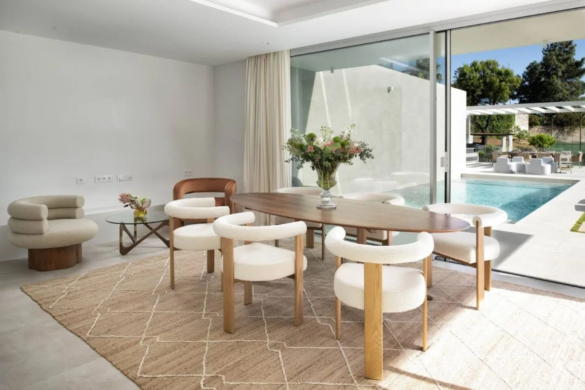 5-Bedroom Villa in Elviria 4