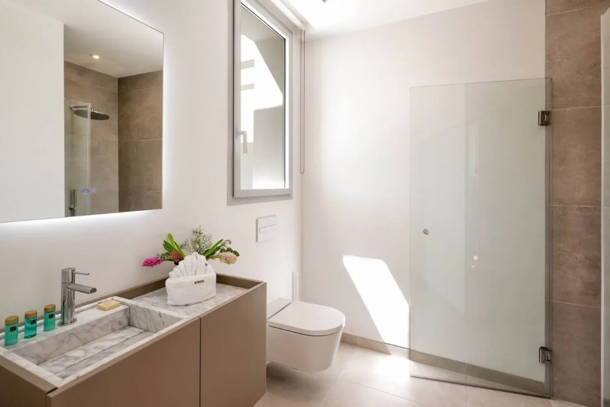 5-Bedroom Villa in Elviria 5