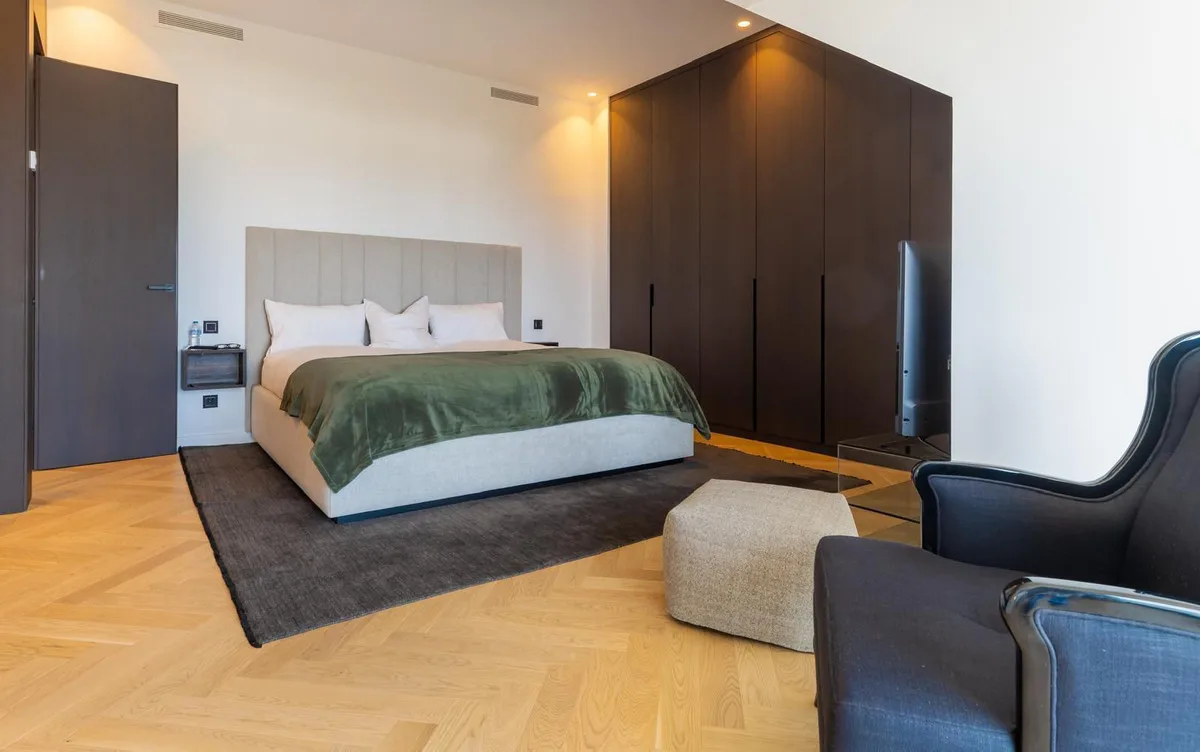 2-Bedroom Apartment in The Golden Mile 3