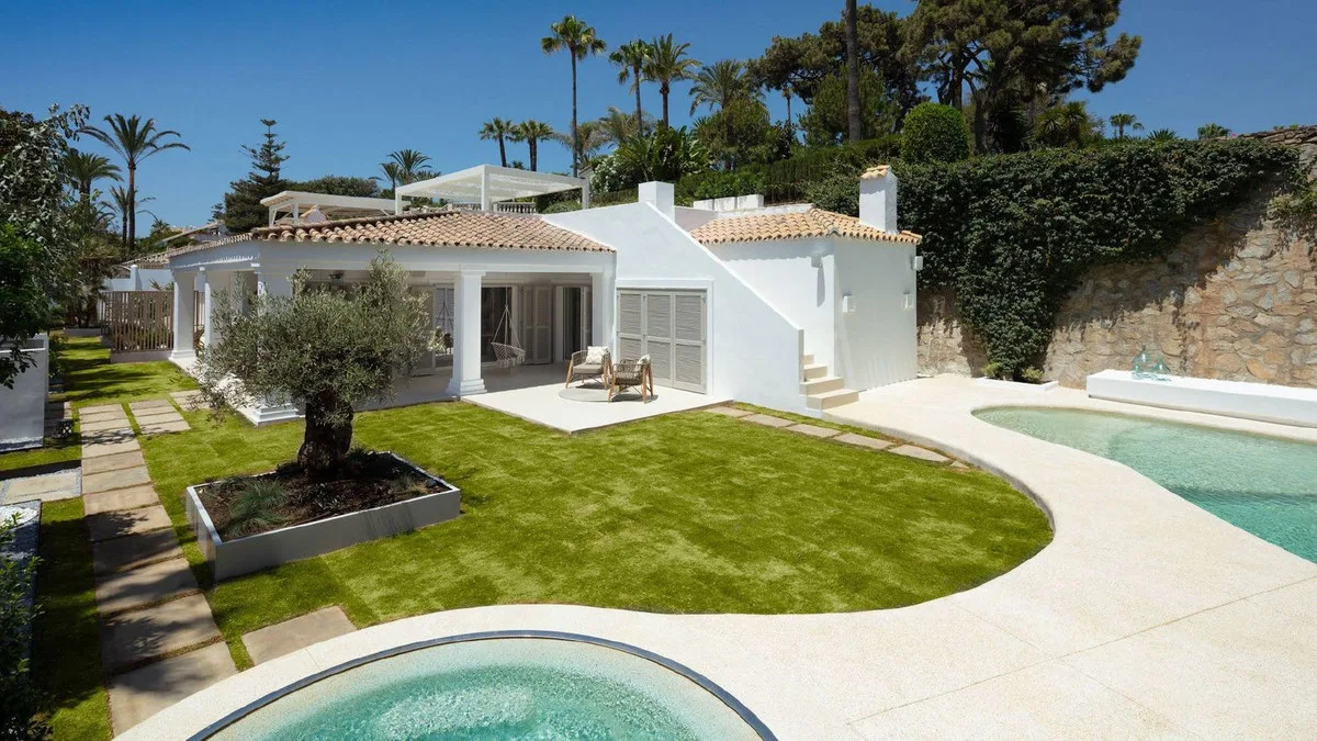 5-Bedroom Villa in The Golden Mile — The Golden Mile