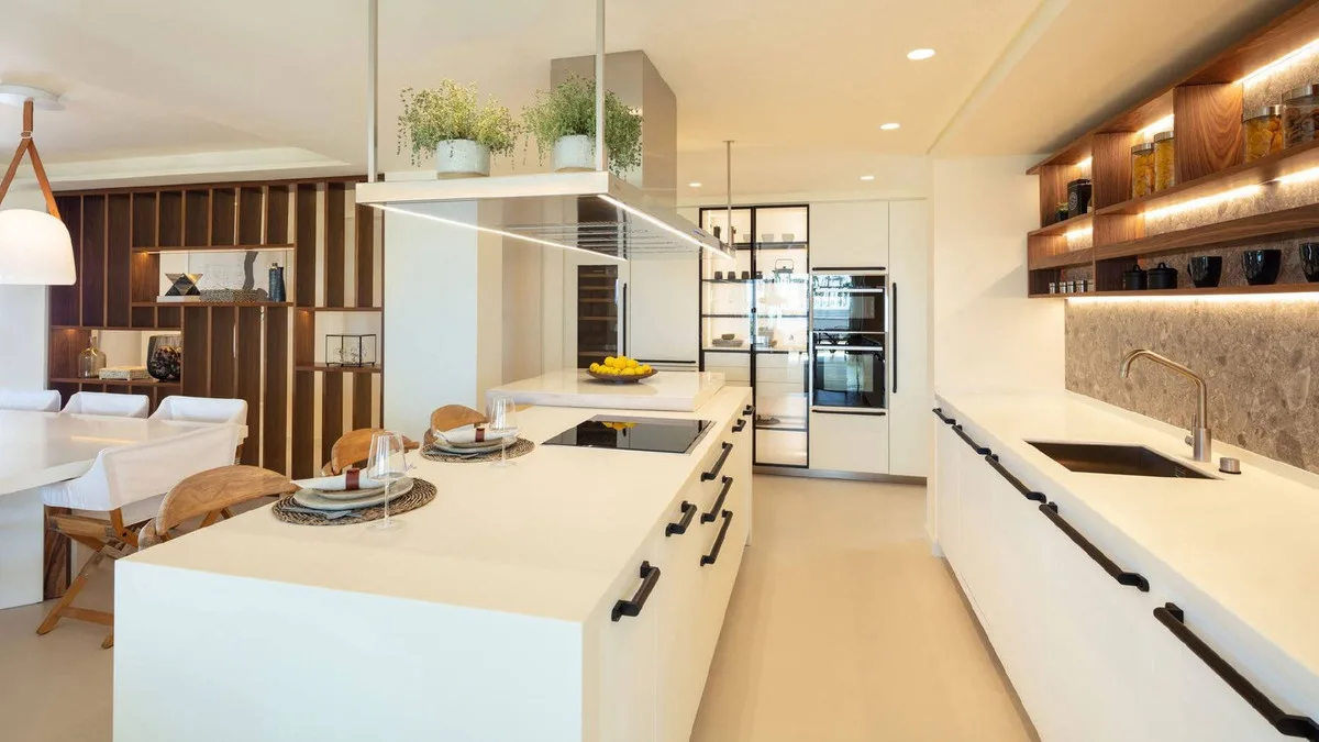 5-Bedroom Villa in The Golden Mile 5