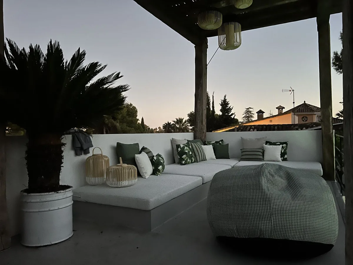 4-Bedroom Villa in Nueva Andalucía 5