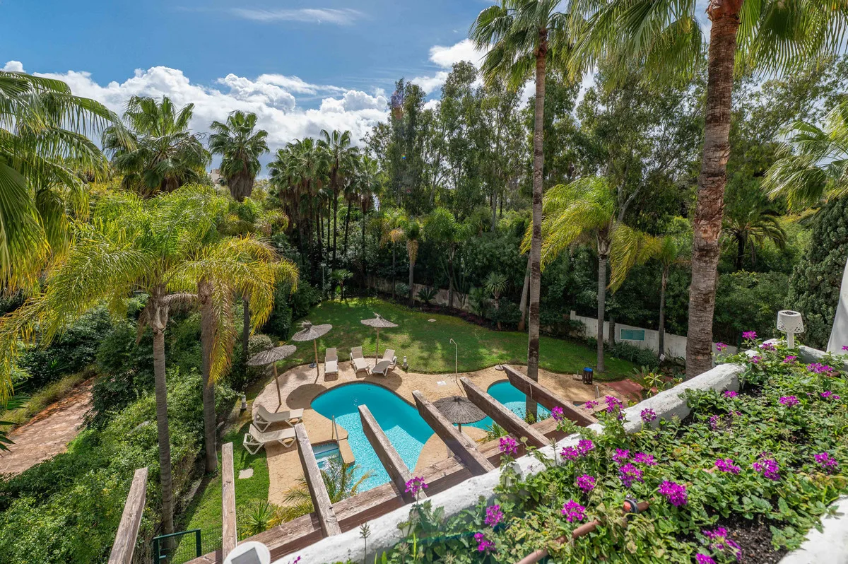 3-Bedroom Apartment in Puerto Banús Main