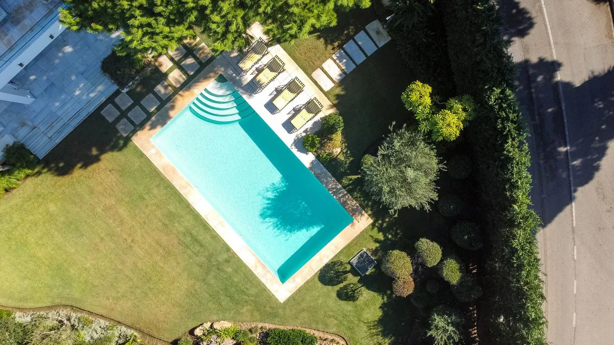 4-Bedroom Villa in Las Chapas 5