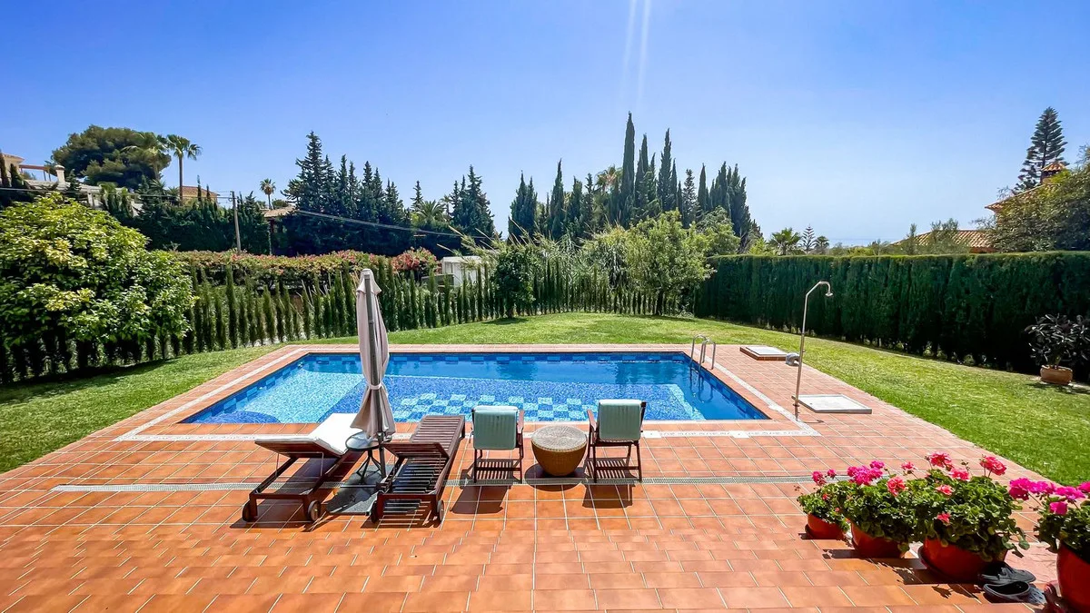 6-Bedroom Villa in El Rosario 3