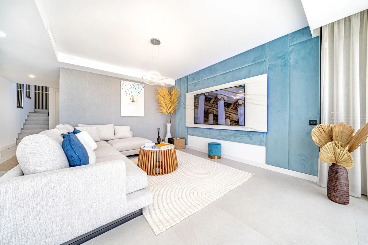 3-Bedroom Apartment in Altos de los Monteros 5