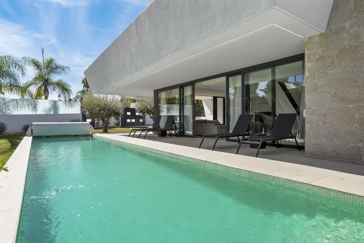 5-Bedroom Villa in Nueva Andalucía 2