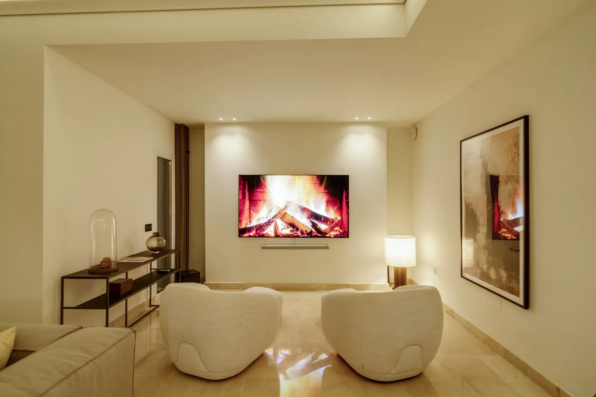 6-Bedroom Villa in Nueva Andalucía 5