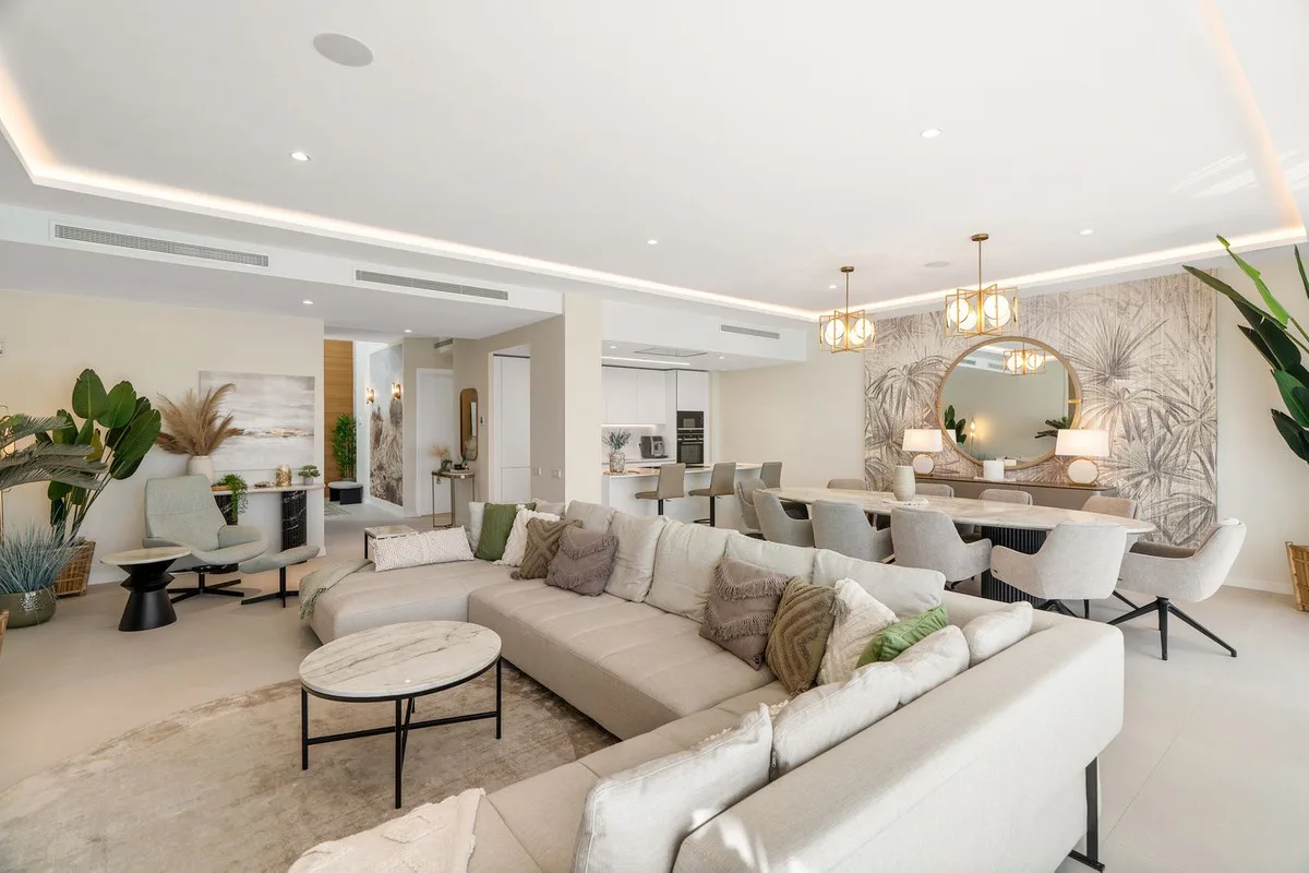 4-Bedroom Villa in Santa Clara 2