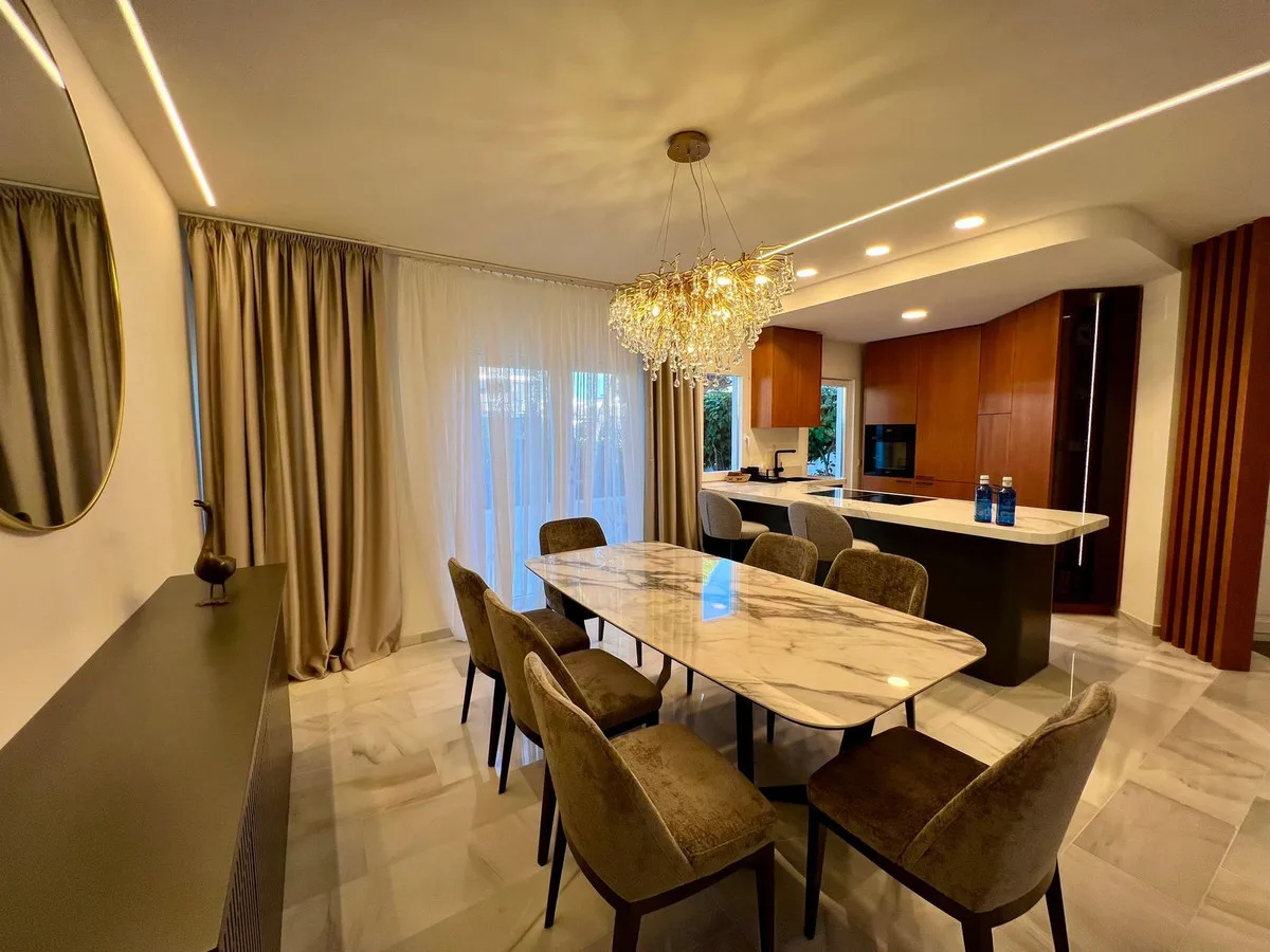 3-Bedroom Apartment in The Golden Mile 3