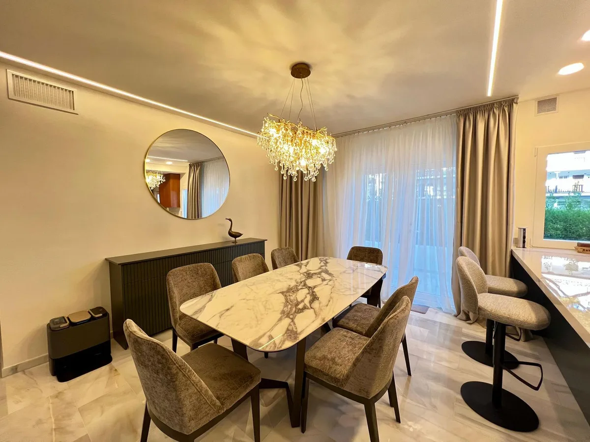 3-Bedroom Apartment in The Golden Mile 4