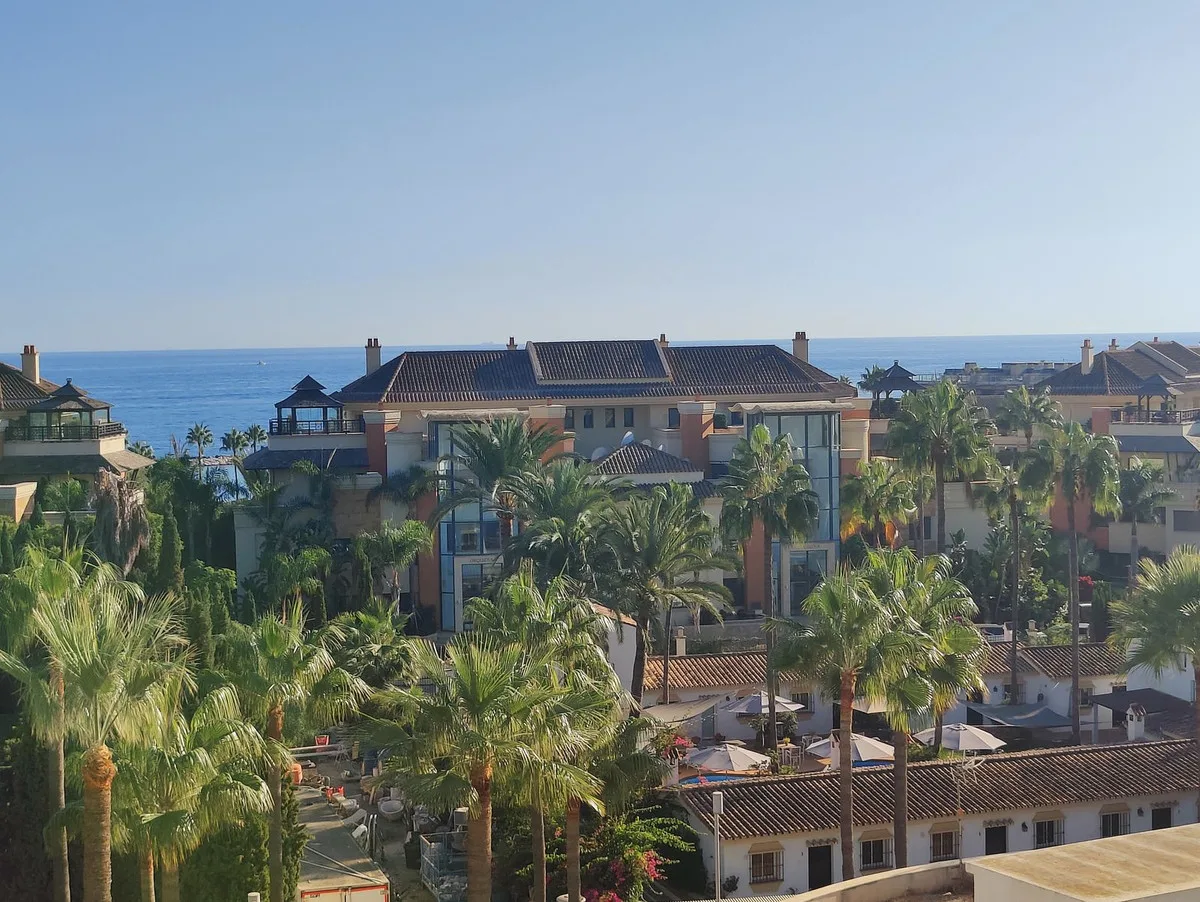 3-Bedroom Apartment in Marbella 3