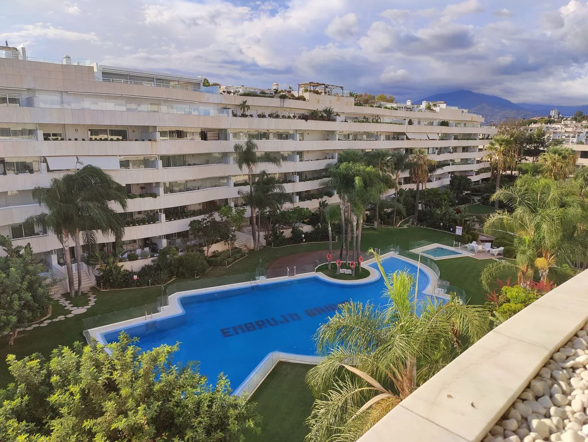 3-Bedroom Apartment in Marbella 5