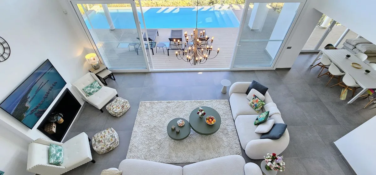 5-Bedroom Villa in La Mairena 2