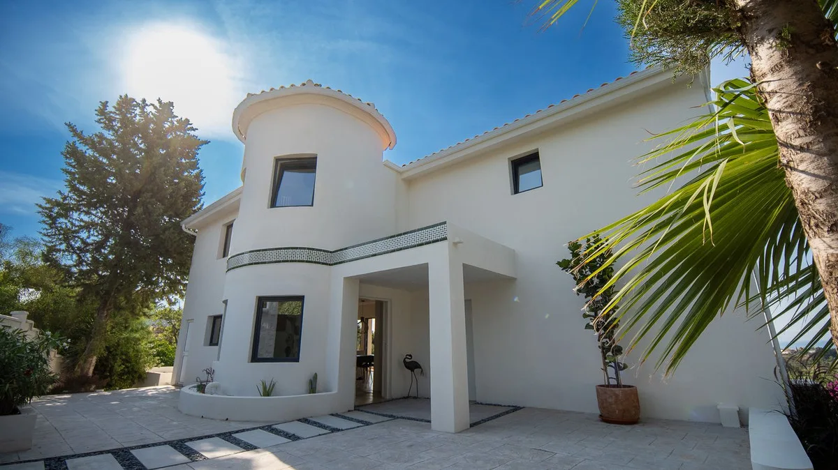 5-Bedroom Villa in Estepona Main