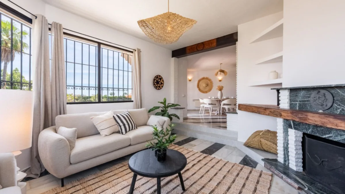 4-Bedroom Villa in Estepona 4