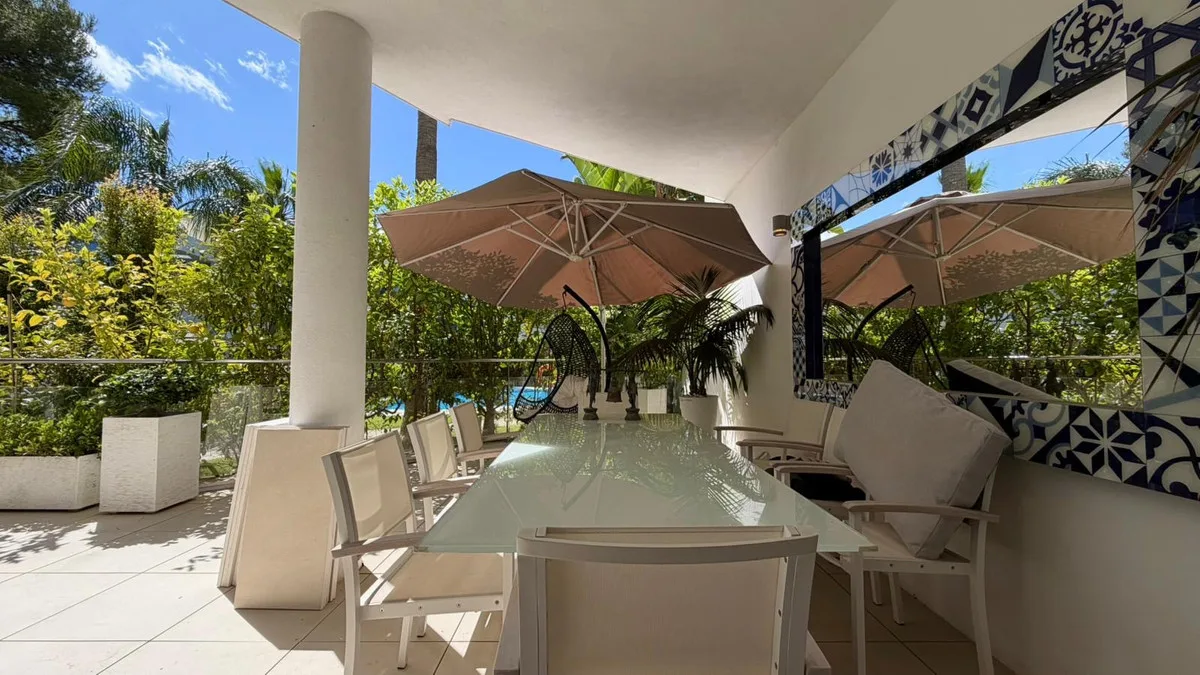 3-Bedroom Villa in The Golden Mile 2