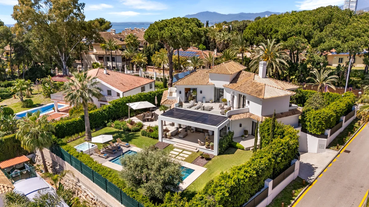 5-Bedroom Villa in Los Monteros 2
