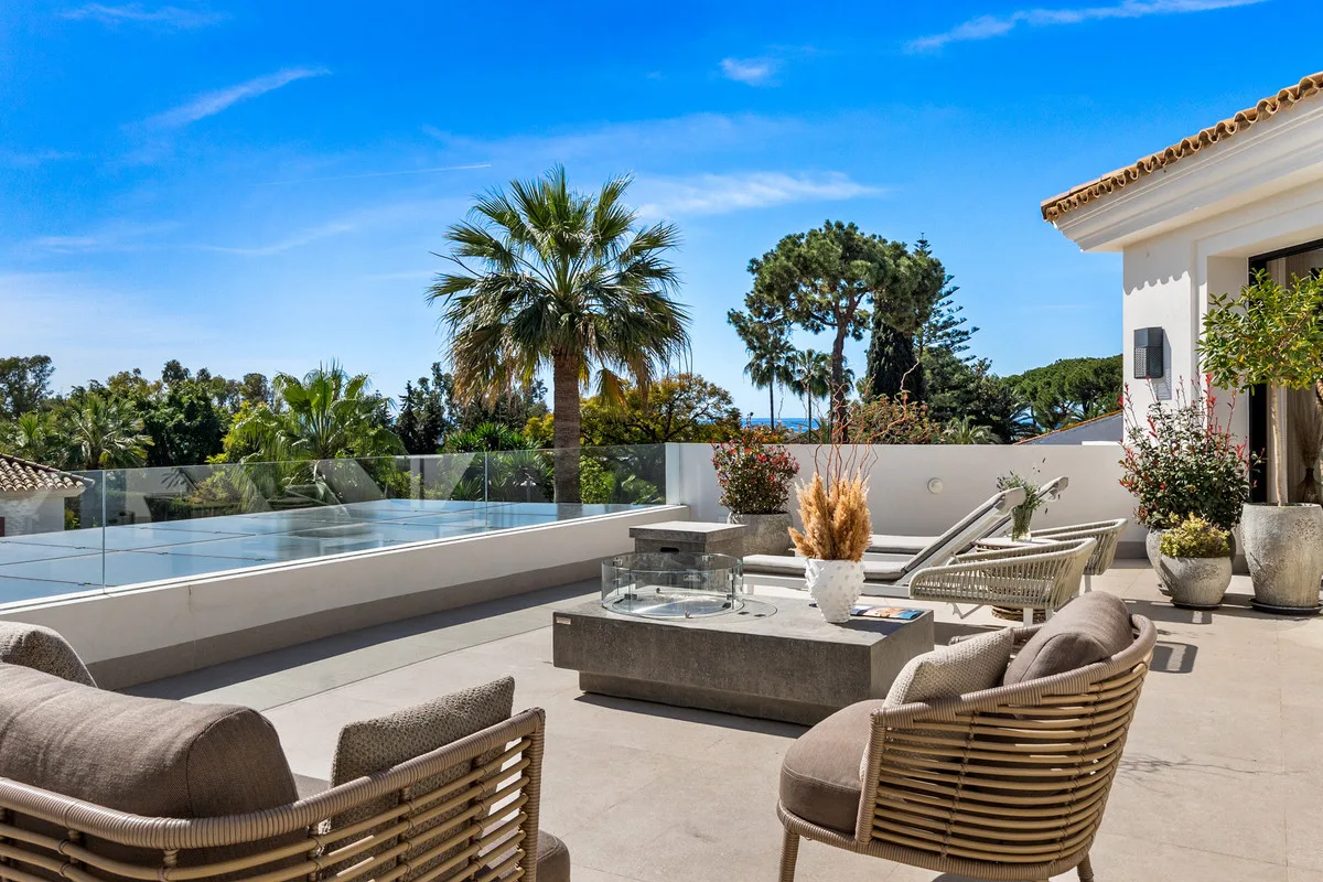 5-Bedroom Villa in Los Monteros 4