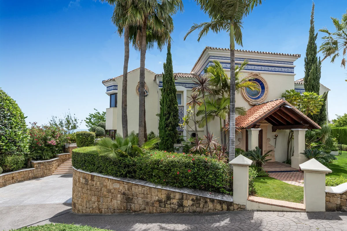 5-Bedroom Villa in Benahavís 2