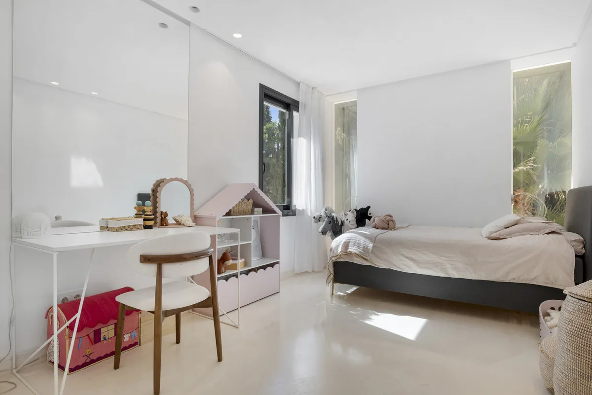 5-Bedroom Villa in Nueva Andalucía 3