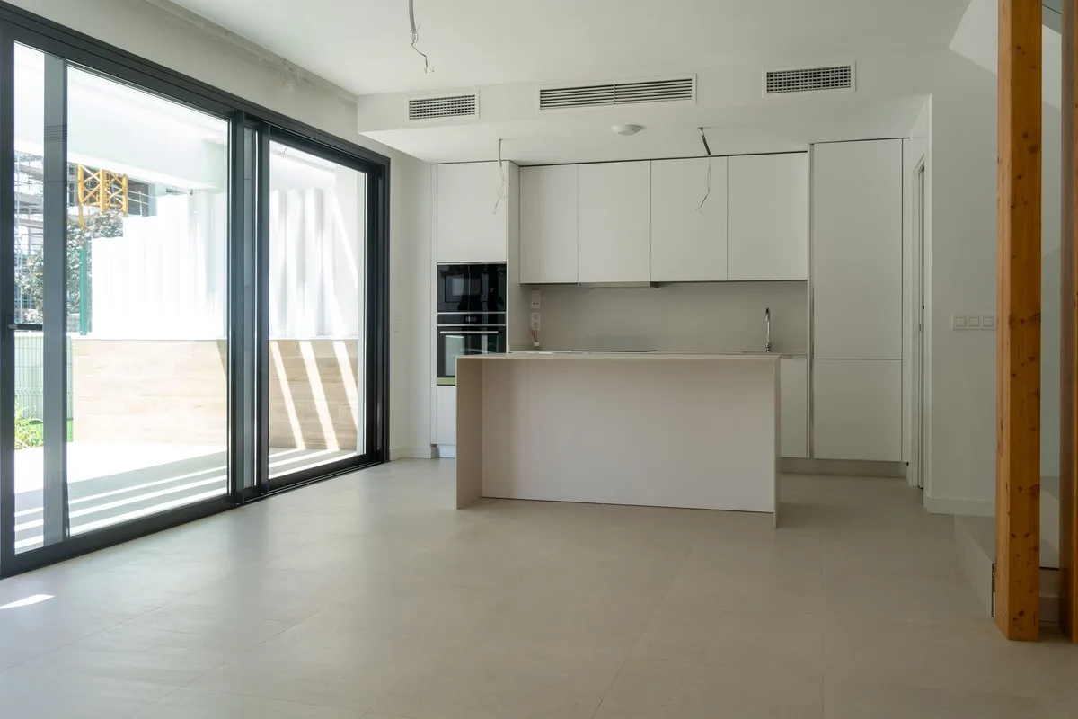 3-Bedroom Villa in El Paraiso 5