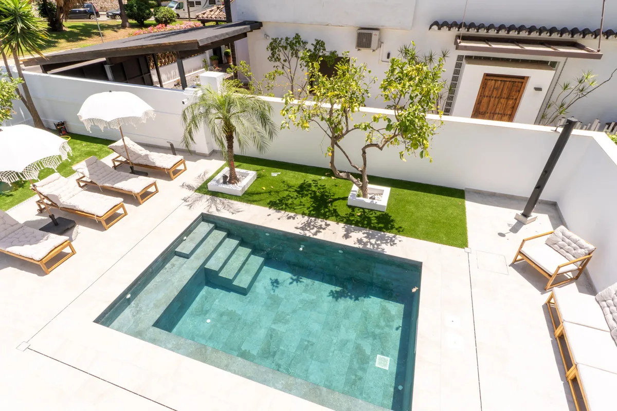 6-Bedroom Villa in Nueva Andalucía 5